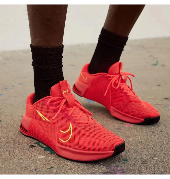 Кроссовки мужские Nike Metcon 9 44 Красный DZ2617-601 - Фото 10 Кроссовки мужские Nike Metcon 9 44 Красный DZ2617-601 - изображение 10