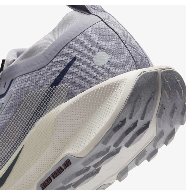 Кросівки чоловічі Nike Pegasus Trail 5 Gtx 38.5 Сірий FQ0908-006 - зображення 9