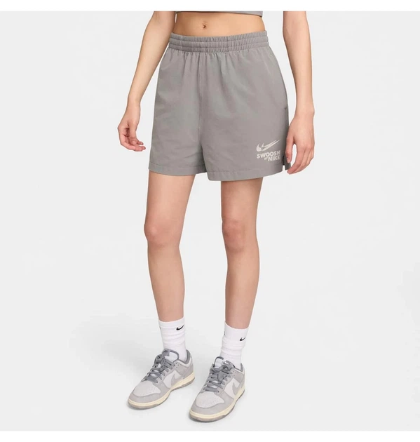 Шорты женские Nike W Nsw Woven Short Gls S Серый HF5529-029 - Фото 2 Шорты женские Nike W Nsw Woven Short Gls S Серый HF5529-029 - изображение 2