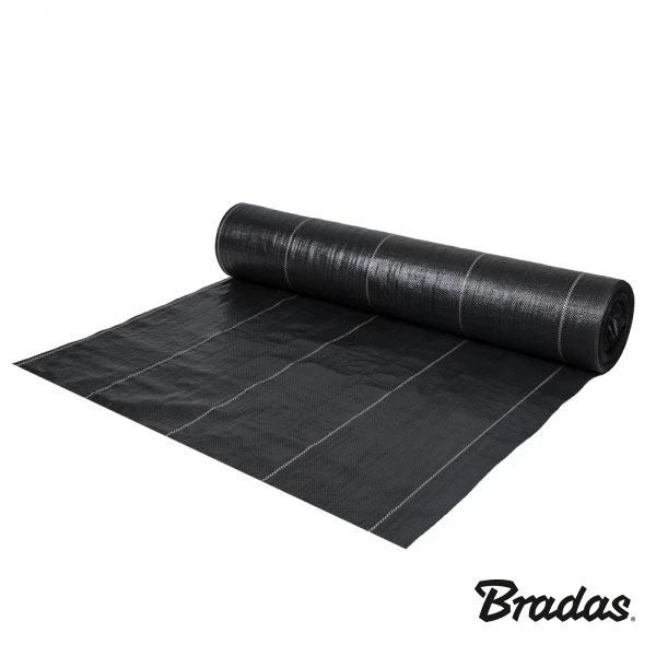 Агроткань Bradas 135 г/м² 0,8 × 20 м, черная, для мульчирования и защиты от сорняков - Фото 2 Агроткань Bradas 135 г/м² 0,8 × 20 м, черная, для мульчирования и защиты от сорняков - изображение 2