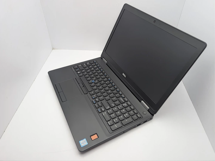 Ноутбук Dell Latitude E5570/intel i5-6300U/8GB-DDR4/NVMe SSD-256Gb/AMD Radeon R7 M360 2Gb/15.6" FHD IPS Б/В - Фото 6 Ноутбук Dell Latitude E5570/intel i5-6300U/8GB-DDR4/NVMe SSD-256Gb/AMD Radeon R7 M360 2Gb/15.6" FHD IPS Б/В - изображение 6