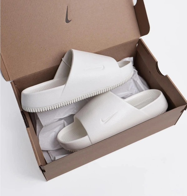 Тапочки мужские Nike Calm Slide 42.5 Белый FD4116-100 - Фото 3 Тапочки мужские Nike Calm Slide 42.5 Белый FD4116-100 - изображение 3