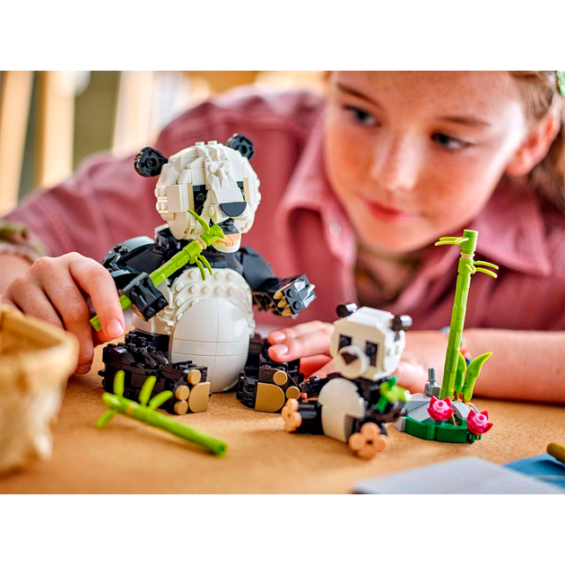 Конструктор LEGO Creator Дикие животные: семейство панд 626 деталей (31165) - изображение 8