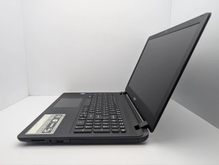 Ноутбук Acer Aspire ES1-532 / 15.6" (1366x768) TN / Intel Pentium N4200 (4 ядра по 1.1 - 2.5 GHz) / 8 GB DDR3 / 320 GB HDD / Intel HD Graphics 505 / WebCam б/в - Фото 5 Ноутбук Acer Aspire ES1-532 / 15.6" (1366x768) TN / Intel Pentium N4200 (4 ядра по 1.1 - 2.5 GHz) / 8 GB DDR3 / 320 GB HDD / Intel HD Graphics 505 / WebCam б/в - зображення 5