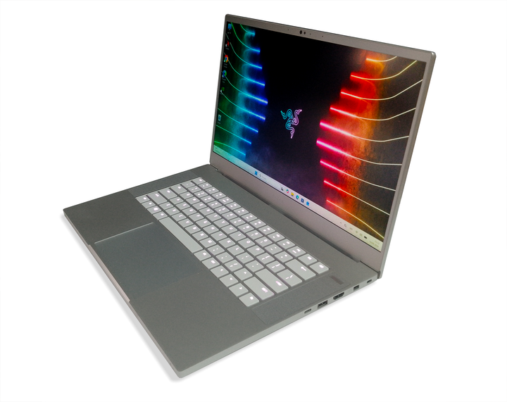 Ігровий ноутбук Razer Blade 15 RZ09-03017EM8 15.6" Full HD 144Hz / Core i7-9750H / 16GB RAM / 512GB SSD / GeForce RTX 2070 Max-Q 8GB GDDR6 / Б/В Б/В - изображение 2