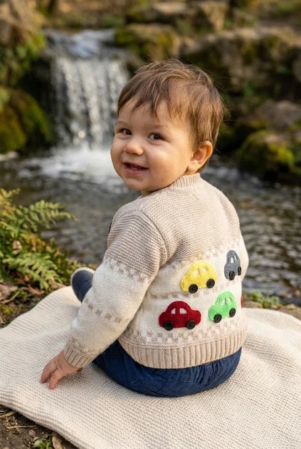 Кардиган в'язаний бежевого кольору з аплікаціями машинок Kiddo бежевий 80 см - зображення 2