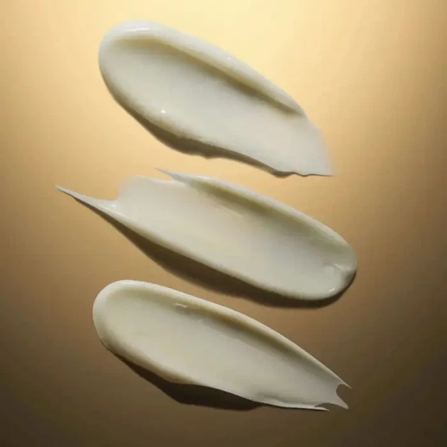 Подтягивающий крем для контура глаз с пептидным комплексом Medicube Deep Lifting Peptide Eye Cream - изображение 3