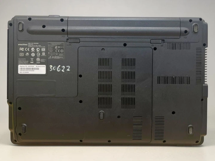 Ноутбук Б-клас Acer eMachines e728 / 15.6" (1366x768) TN / Intel Pentium T4500 (2 (2) ядер по 2.3 GHz) / 4 GB DDR3 / 320 GB HDD / Intel 4 Series Express / WebCam б/в - Фото 5 Ноутбук Б-клас Acer eMachines e728 / 15.6" (1366x768) TN / Intel Pentium T4500 (2 (2) ядер по 2.3 GHz) / 4 GB DDR3 / 320 GB HDD / Intel 4 Series Express / WebCam б/в - зображення 5