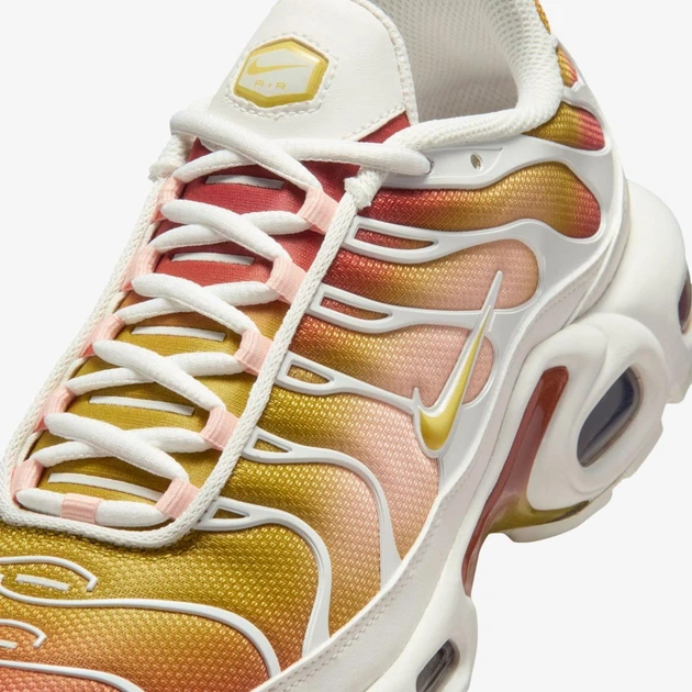 Кроссовки женские Nike Air Max Plus 37.5 Оранжевый DZ3670-007 - Фото 6 Кроссовки женские Nike Air Max Plus 37.5 Оранжевый DZ3670-007 - изображение 6