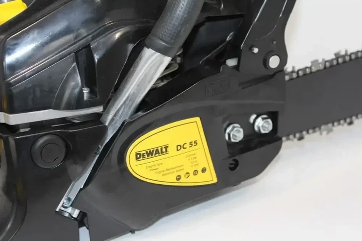 Бензопила DeWalt DC55 бензиновая 4,5 кВт цепная пила 52 см3 двухтактная мотопила 11000 об мин шина 45 см цепь 0,325 пила для дров древесины деревьев сада строительства хозяйства - изображение 8