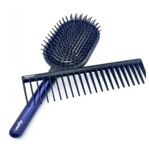 Набір щіток і гребінців DYS Designed Paddle Brush and Detangling Comb Prussian Blue Black (B-98) - Фото 2 Набір щіток і гребінців DYS Designed Paddle Brush and Detangling Comb Prussian Blue Black (B-98) - изображение 2