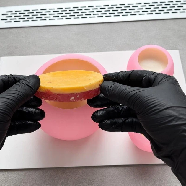 Силиконовая форма Футбольный мяч бенто 700 ml - Фото 5 Силиконовая форма Футбольный мяч бенто 700 ml - изображение 5