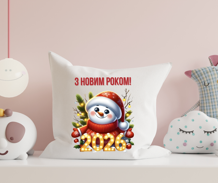 Подушка новорічна «З Новим Роком 2026» — Сніговик - Фото 3 Подушка новорічна «З Новим Роком 2026» — Сніговик - зображення 3