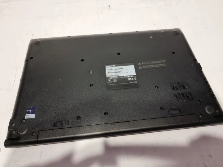 Ноутбук Б-класс Toshiba Dynabook B35 / 15.6" (1366x768) TN / Intel Core i3-5005U (2 (4) ядра по 2.0 GHz) / 8 GB DDR3 / 128 GB SSD / Intel HD Graphics 5500 / WiFi-адаптер б/в - Фото 7 Ноутбук Б-класс Toshiba Dynabook B35 / 15.6" (1366x768) TN / Intel Core i3-5005U (2 (4) ядра по 2.0 GHz) / 8 GB DDR3 / 128 GB SSD / Intel HD Graphics 5500 / WiFi-адаптер б/в - зображення 7