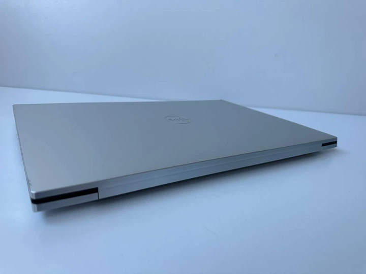 Ігровий ноутбук Dell XPS 17 9700 17.3" (i7-10875H / 32GB / SSD 512GB / RTX 2060 6GB / 4K IPS Touch) б/в - зображення 12
