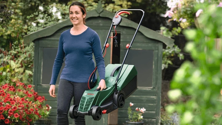 Газонокосарка електрична Bosch EasyRotak 32-205, потужність 1200 Вт, ширина скошування 32 см, об'єм травозбірника 31 л, висота ско - зображення 2