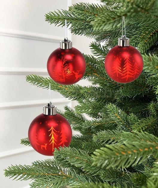 Елочний скляний шарик 8 см червоний з LED підсвіткою олені - зображення 2