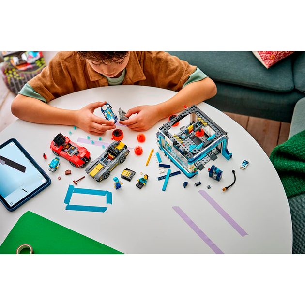 Конструктор LEGO City Туннельная автомойка 583 детали (60497) - изображение 10