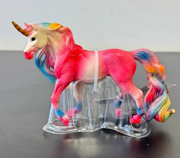 Фигурка единорога красного Dino Toys, 31,5×22×10,5 см - Фото 2 Фигурка единорога красного Dino Toys, 31,5×22×10,5 см - изображение 2
