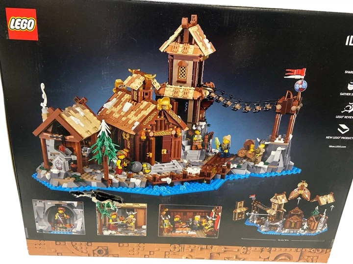 Zestaw klocków LEGO Ideas Wioska Wikingów 2103 elementy (21343) (955555921080261) - Outlet - obraz 2