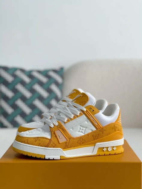 Кросівки Louis Vuitton Trainer Yellow Monogram 44 - Фото 1 Кросівки Louis Vuitton Trainer Yellow Monogram 44 - изображение 1