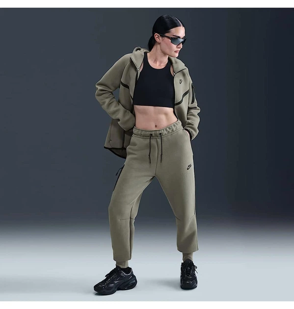 Брюки жіночі Nike Sportswear Tech Fleece Olive XS Оливковий HV6779-320 - Фото 2 Брюки жіночі Nike Sportswear Tech Fleece Olive XS Оливковий HV6779-320 - зображення 2