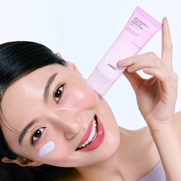 Солнцезащитный крем для выравнивания тона кожи Jumiso Niacinamide 3 + Tone-up Sunscreen 40ml - изображение 2