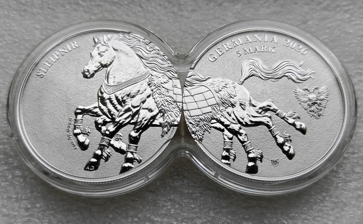 Набор из двух серебряных монет Слейпнир Sleipnir серии "Чудовища Германии" в двойной капсуле Germania Mint - Фото 3 Набор из двух серебряных монет Слейпнир Sleipnir серии "Чудовища Германии" в двойной капсуле Germania Mint - изображение 3