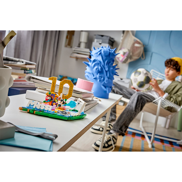 Конструктор LEGO Editions Лионель Месси — лучшие моменты футбольных матчей 500 деталей (43011) - Фото 6 Конструктор LEGO Editions Лионель Месси — лучшие моменты футбольных матчей 500 деталей (43011) - изображение 6