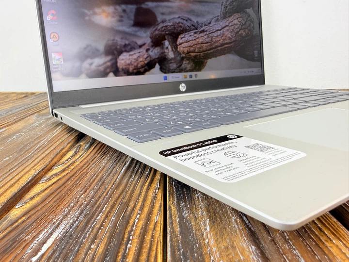Ноутбук HP OmniBook 5 16-AF1019NM (16.0" FHD+ IPS,Core Ultra 7 255u,Intel Iris Graphics) (6567) Б/В - Фото 4 Ноутбук HP OmniBook 5 16-AF1019NM (16.0" FHD+ IPS,Core Ultra 7 255u,Intel Iris Graphics) (6567) Б/В - зображення 4