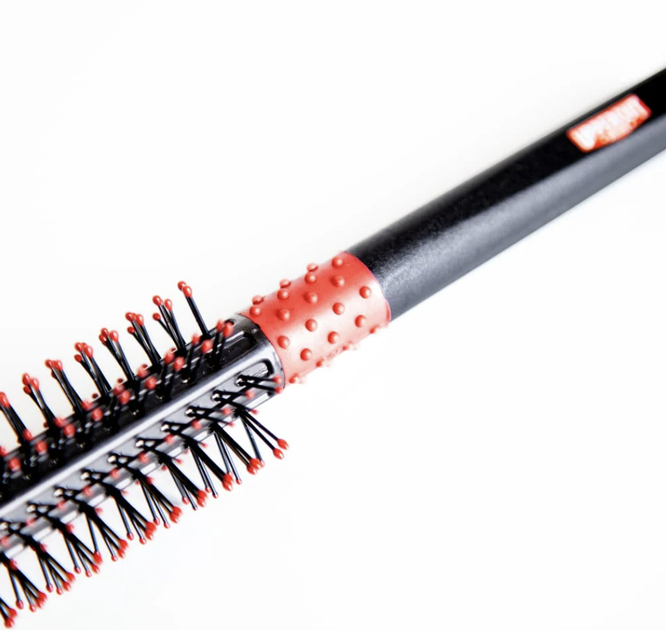 Щетка Uppercut Deluxe Quiff Roller - Фото 3 Щетка Uppercut Deluxe Quiff Roller - изображение 3