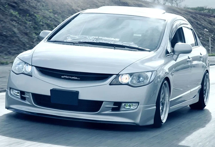 Передня Lip-накладка на бампер DPT чорний глянець для Honda Civic Sedan VIII 2006-2009 рр. - Фото 2 Передня Lip-накладка на бампер DPT чорний глянець для Honda Civic Sedan VIII 2006-2009 рр. - зображення 2