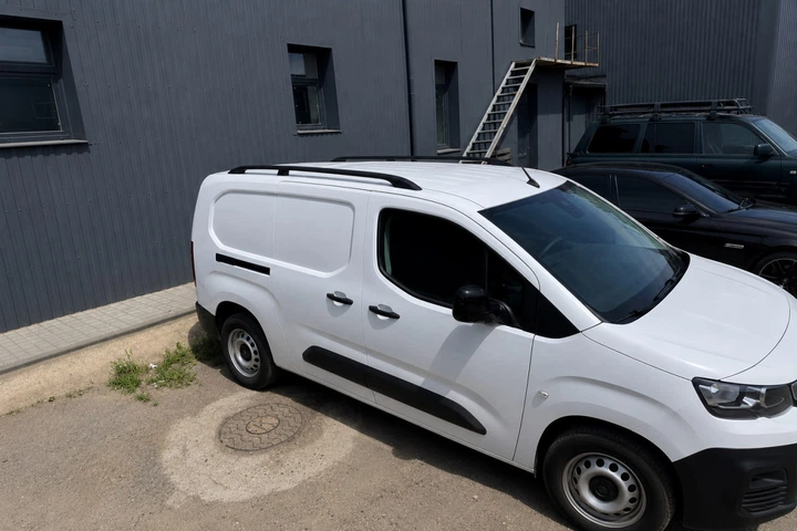 Рейлинги на крышу черные (турецкий дизайн) Long, Пластиковые опоры для Citroen Berlingo/Multispace 2018- гг - Фото 4 Рейлинги на крышу черные (турецкий дизайн) Long, Пластиковые опоры для Citroen Berlingo/Multispace 2018- гг - изображение 4