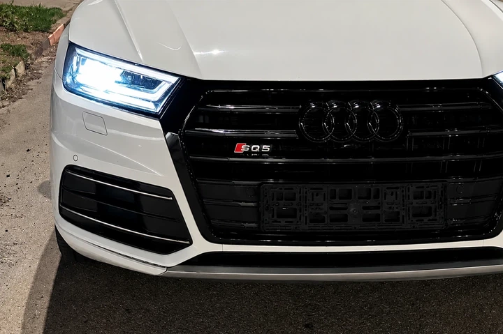 Передняя решетка радиатора SQ-Style для Audi Q5 2017-2020 гг - изображение 2