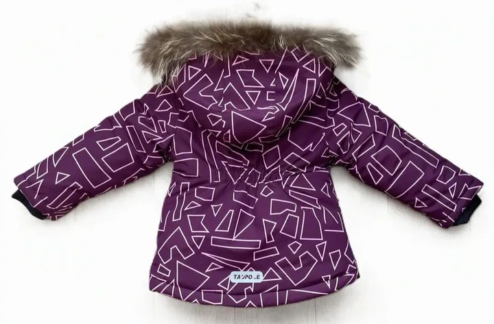 Зимовий комплект "Tadpole" geometric для дівчинки 071069 бордовий 98см - Фото 10 Зимовий комплект "Tadpole" geometric для дівчинки 071069 бордовий 98см - изображение 10