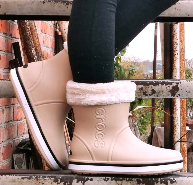 Женские теплые зимние резиновые полусапожки CROCS 41 р (26 см) бежевые - изображение 7