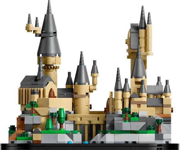 Конструктор LEGO Harry Potter Міні-замок Хогвартс (40975) - Фото 5 Конструктор LEGO Harry Potter Міні-замок Хогвартс (40975) - зображення 5