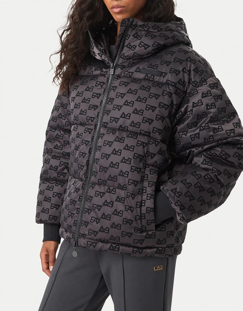 Женская куртка EA7 Emporio Armani в темно-сером цвете - размер 46 (XS)(7W001504/F8033/AF27530) - Фото 1 Женская куртка EA7 Emporio Armani в темно-сером цвете - размер 46 (XS)(7W001504/F8033/AF27530) - изображение 1