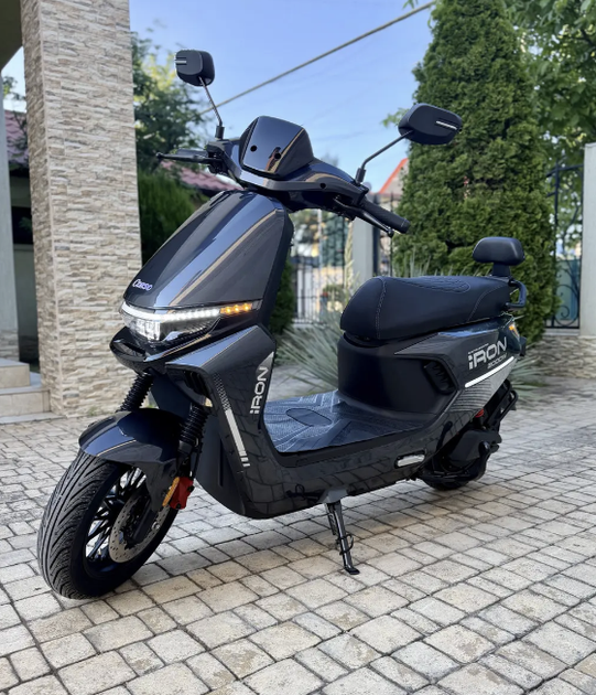 Електроскутер Corso IRON RN-719150 2000W 72V 30Ah LiFePO4 до 70 км/год - изображение 6