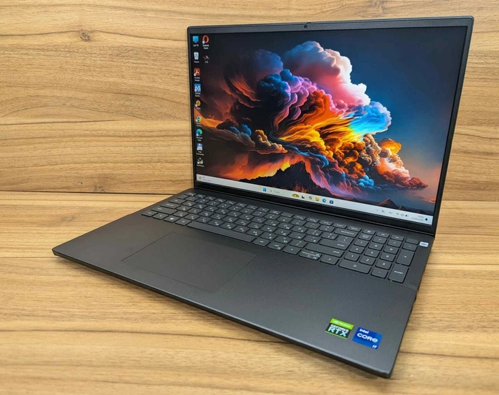 Ігровий ноутбук Б-клас Dell Vostro 7620 / 16" (1920x1080) IPS / Intel Core i7-12700H (14 (20) ядер по 3.5 - 4.7 GHz) / 16 GB DDR5 / 512 GB SSD / nVidia GeForce RTX 3050, 4 GB GDDR6, 128-bit / WebCam / TouchID / Windows 11 б/в + Подарунок Миша / USB - Фото 6 Ігровий ноутбук Б-клас Dell Vostro 7620 / 16" (1920x1080) IPS / Intel Core i7-12700H (14 (20) ядер по 3.5 - 4.7 GHz) / 16 GB DDR5 / 512 GB SSD / nVidia GeForce RTX 3050, 4 GB GDDR6, 128-bit / WebCam / TouchID / Windows 11 б/в + Подарунок Миша / USB - зображення 6