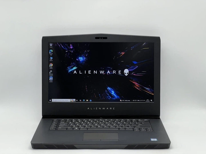 Ігровий ноутбук Б-клас Dell Alienware 15 R3 / 15.6" (1920x1080) IPS / Intel Core i5-6300HQ (4 ядра по 2.3 - 3.2 GHz) / 16 GB DDR4 / 480 GB SSD / nVidia GeForce GTX 1060, 6 GB GDDR5, 192-bit / WebCam б/в + Подарунок Бездротова миша HOCO GM28 - Фото 2 Ігровий ноутбук Б-клас Dell Alienware 15 R3 / 15.6" (1920x1080) IPS / Intel Core i5-6300HQ (4 ядра по 2.3 - 3.2 GHz) / 16 GB DDR4 / 480 GB SSD / nVidia GeForce GTX 1060, 6 GB GDDR5, 192-bit / WebCam б/в + Подарунок Бездротова миша HOCO GM28 - зображення 2