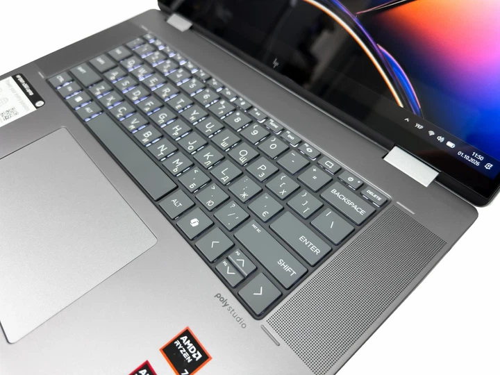 Ноутбук HP Envy x360 16-ad0023dx: Ryzen 7 8840HS / RAM 16 ГБ / AMD Radeon 780M Graphics / SSD 512 ГБ / 16" IPS, Multi-touch/ Б/В - зображення 4