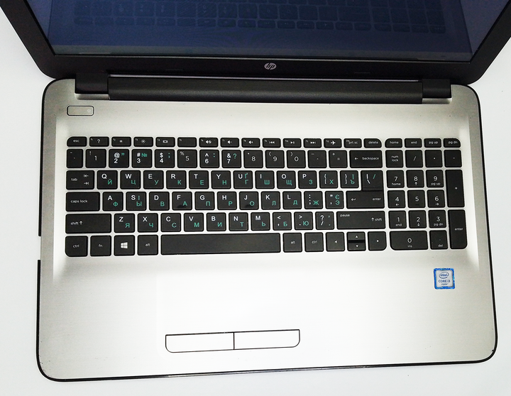 Ноутбук HP Pavilion 15-ay041wm 15.6" 1366x728 IPS сенсорний, 2-x ядерний Intel Core i3-6100U 2.3GHz 8Gb DDR4 128Gb, нова батарея Б/В - изображение 6
