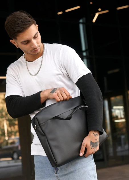 Сумка для ноутбука Sambag Roll з перфорацією 35х28х5 см чорна екошкіра - Фото 2 Сумка для ноутбука Sambag Roll з перфорацією 35х28х5 см чорна екошкіра - зображення 2