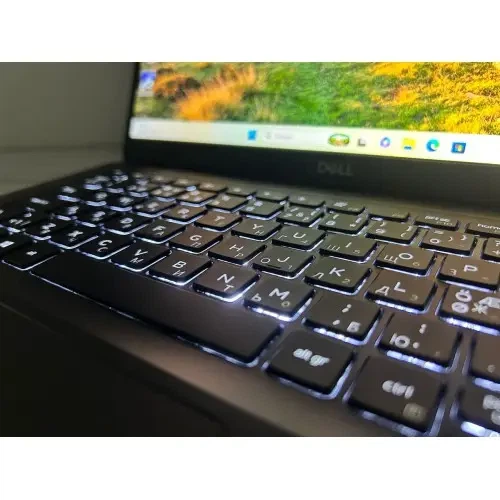 Ноутбук Dell Latitude 5300 13.3 Core i5-8365U 1.6 ГГц 8GB 256GB + Windows 11 Pro + АКБ + ЗП Б/У | 37827 - изображение 8