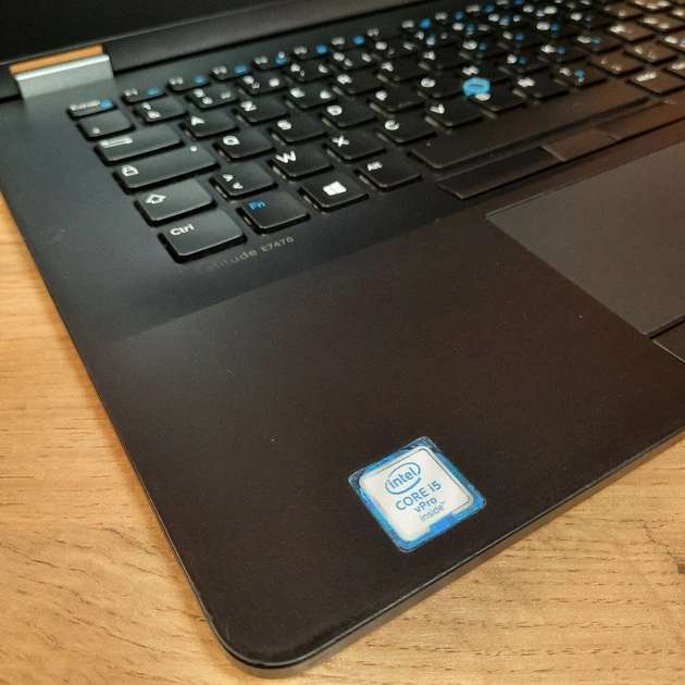 Ультрабук Dell Latitude E7470 / 14" (1366x768) TN / Intel Core i5-6300U (2 (4) ядра по 2.4 - 3.0 GHz) / 8 GB DDR4 / 240 GB SSD / Intel HD Graphics 520 / WebCam б/у - изображение 6