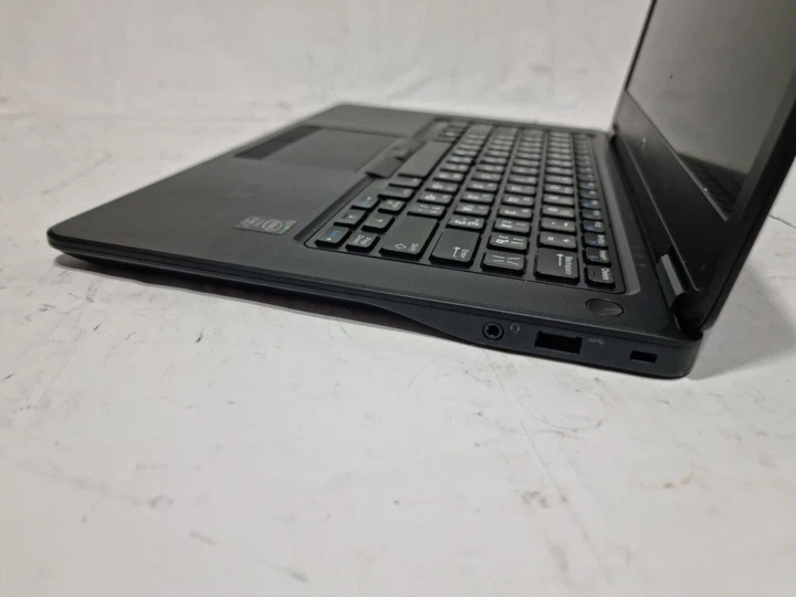 Ультрабук Б-класс Dell Latitude E7450 / 14" (1920x1080) IPS / Intel Core i5-5300U (2 (4) ядра по 2.3 - 2.9 GHz) / 8 GB DDR3 / 120 GB SSD / Intel HD Graphics 5500 / WebCam / Win 10 Pro б/у - изображение 6