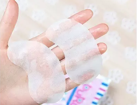 Японские антивозрастные патчи для век Puru Eye Sheet Mask 60 шт - изображение 4