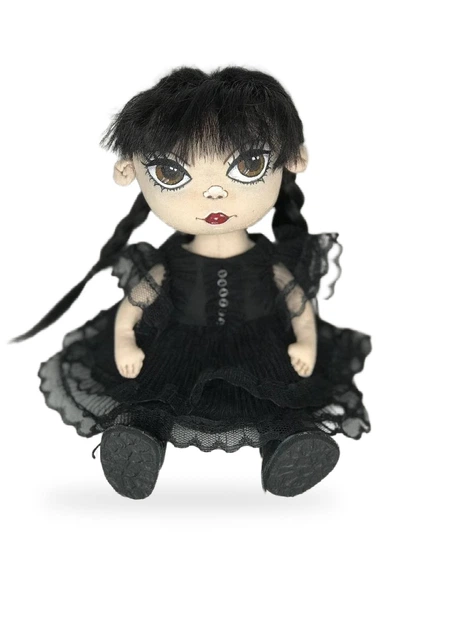 Авторская текстильная кукла для девочек ручной работы интерьерная Wednesday Addams Венздей 24см - изображение 7