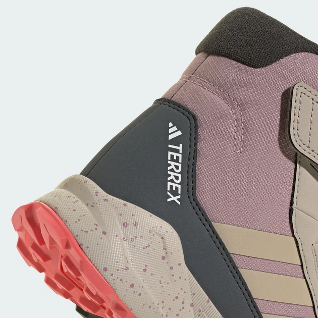 Дитячі туристичні черевики Terrex Trailmaker 2 High CLIMAWARM+ Kids adidas KI5832 (30 EUR) фіолетовий (4068812479953) - Фото 10 Дитячі туристичні черевики Terrex Trailmaker 2 High CLIMAWARM+ Kids adidas KI5832 (30 EUR) фіолетовий (4068812479953) - зображення 10